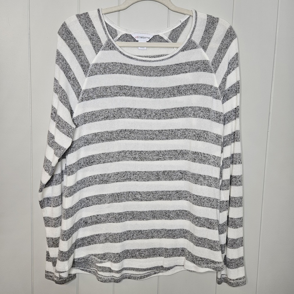 Liz Clairborne Lightweight Sweater Large Gray/cream Soft